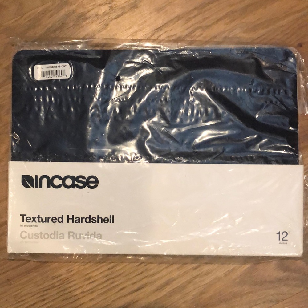 INCASE Hardshell for 12” MacBook